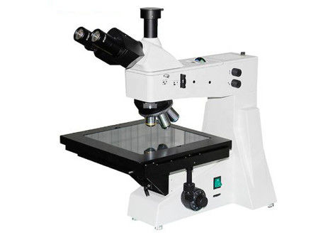 DIC 20x 10x مجهر بصري ناقل الحركة الاستقطاب WF10X / 22mm ثلاثي العينيات